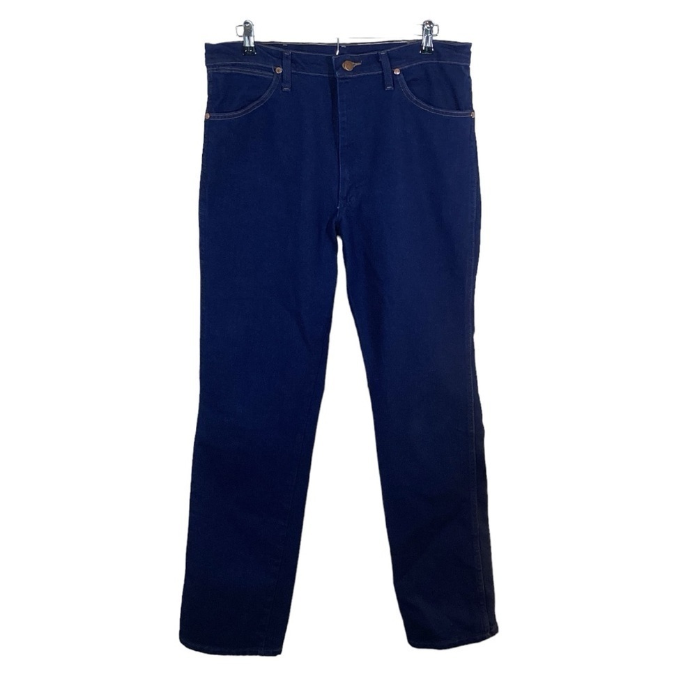 Wrangler Men’s Denim Straight Leg Jeans.  Size 35/34